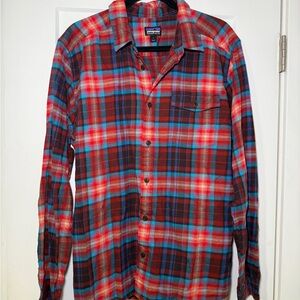 Patagonia Men's Plaid Button Down Shirt
